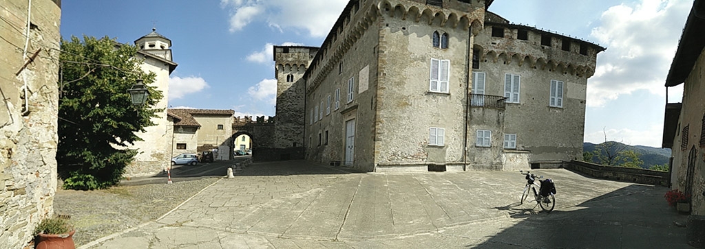 Lerma - panoramica castello