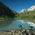 verso le Pyramides Calcaires (m.2726) ed il Col de La Seigne (m.2512) con lo sfondo del Lago di Combal Data :31 Agosto 1997 Quota Partenza:1659 m. Quota Arrivo :2620 m. […]